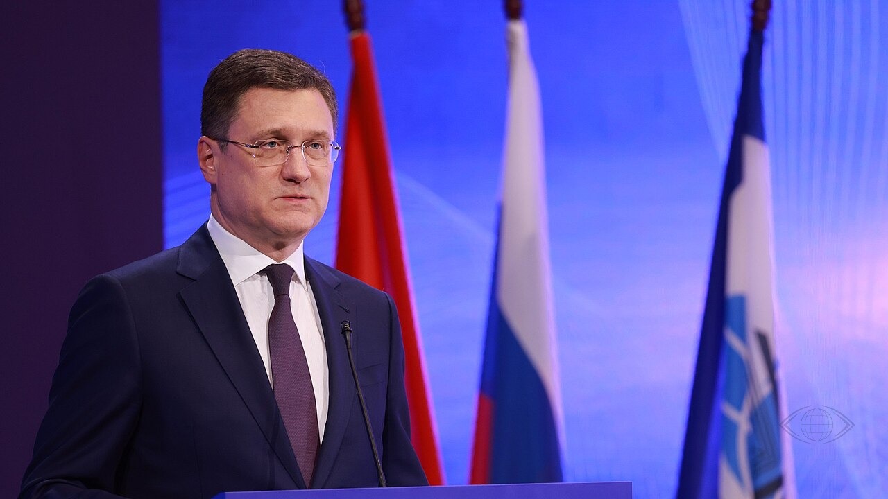 Новак: рост доходов людей и потребительская активность поддерживают российскую экономику