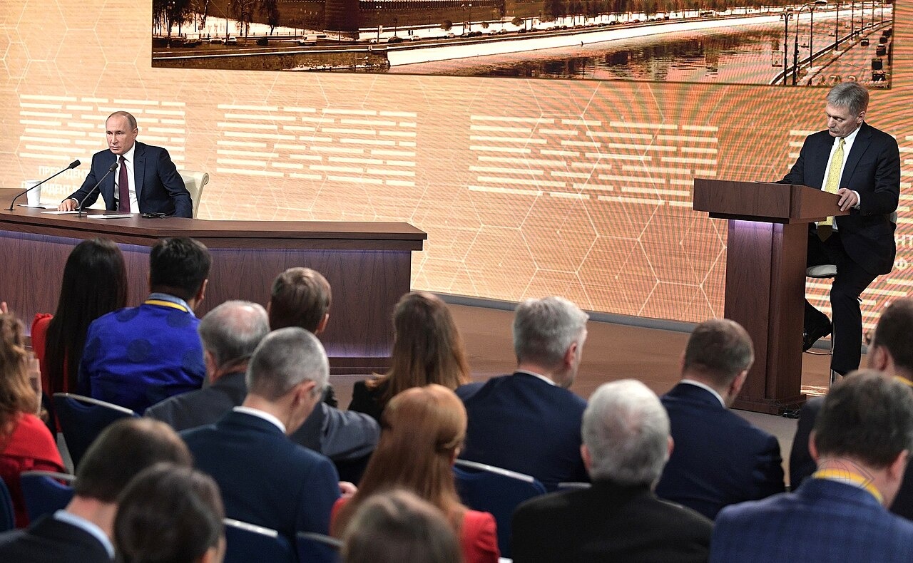 Песков: энергоперемирие позволит РФ насытить внутренний рынок нефтепродуктами