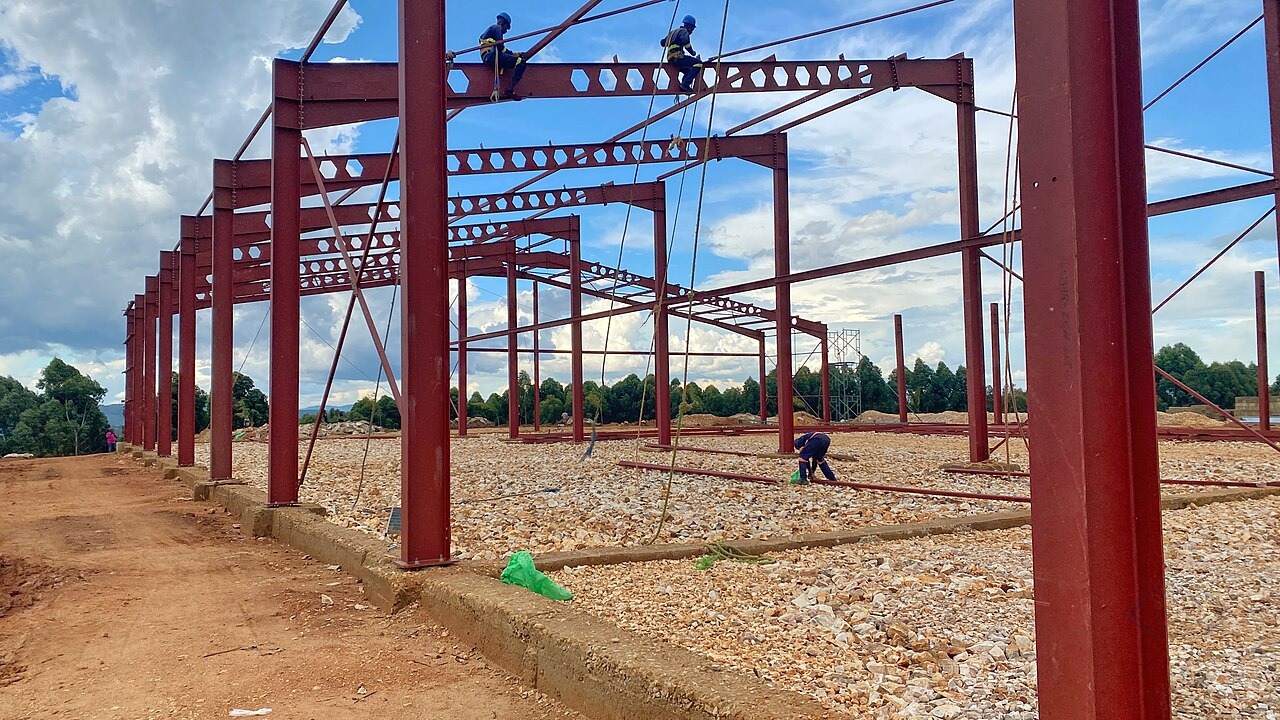 Эксперт Глушков назвал три фактора давления на девелоперов и подрядчиков
