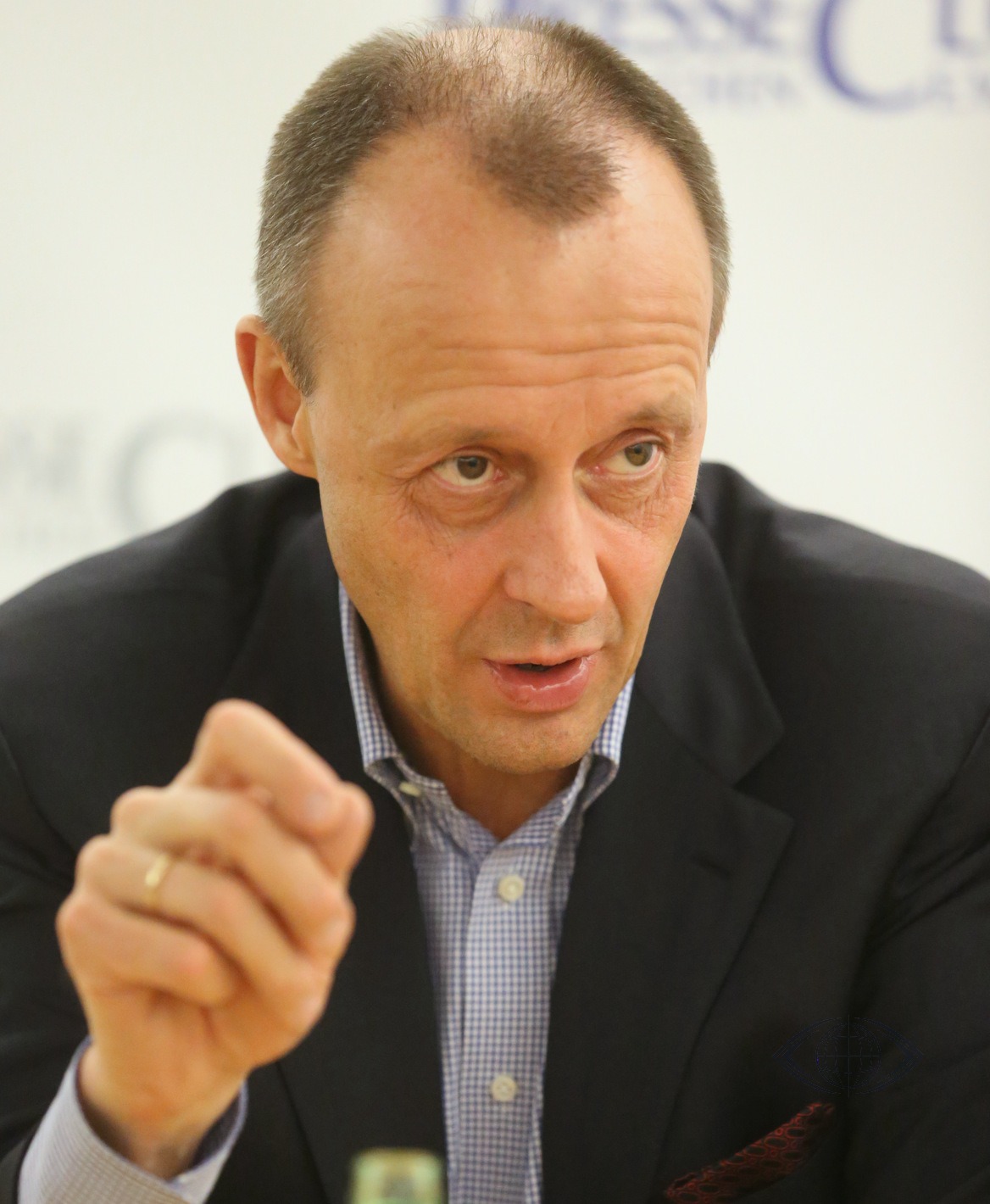Названы имена возможных сменщиков Мерца