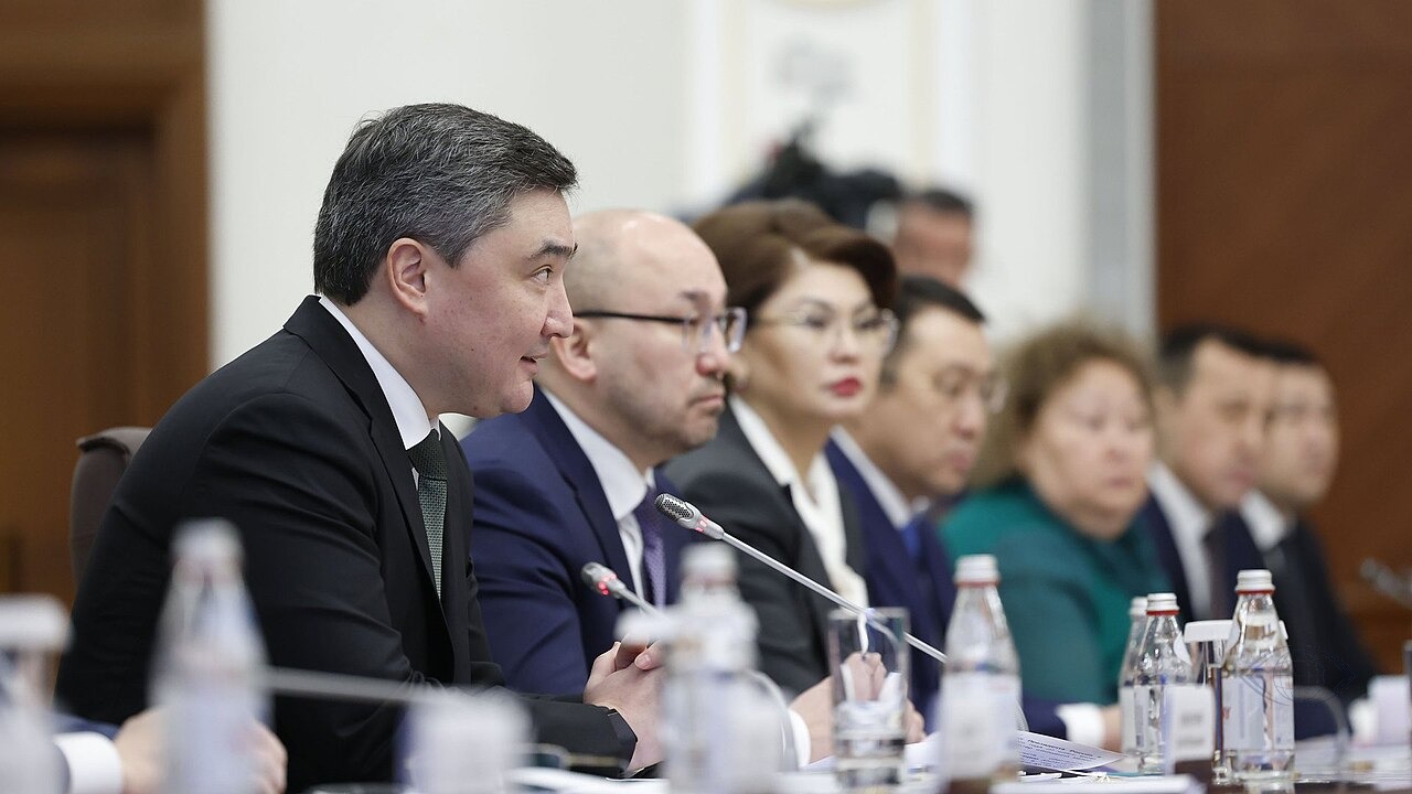Мишустин призвал повысить доступность авиаперелетов