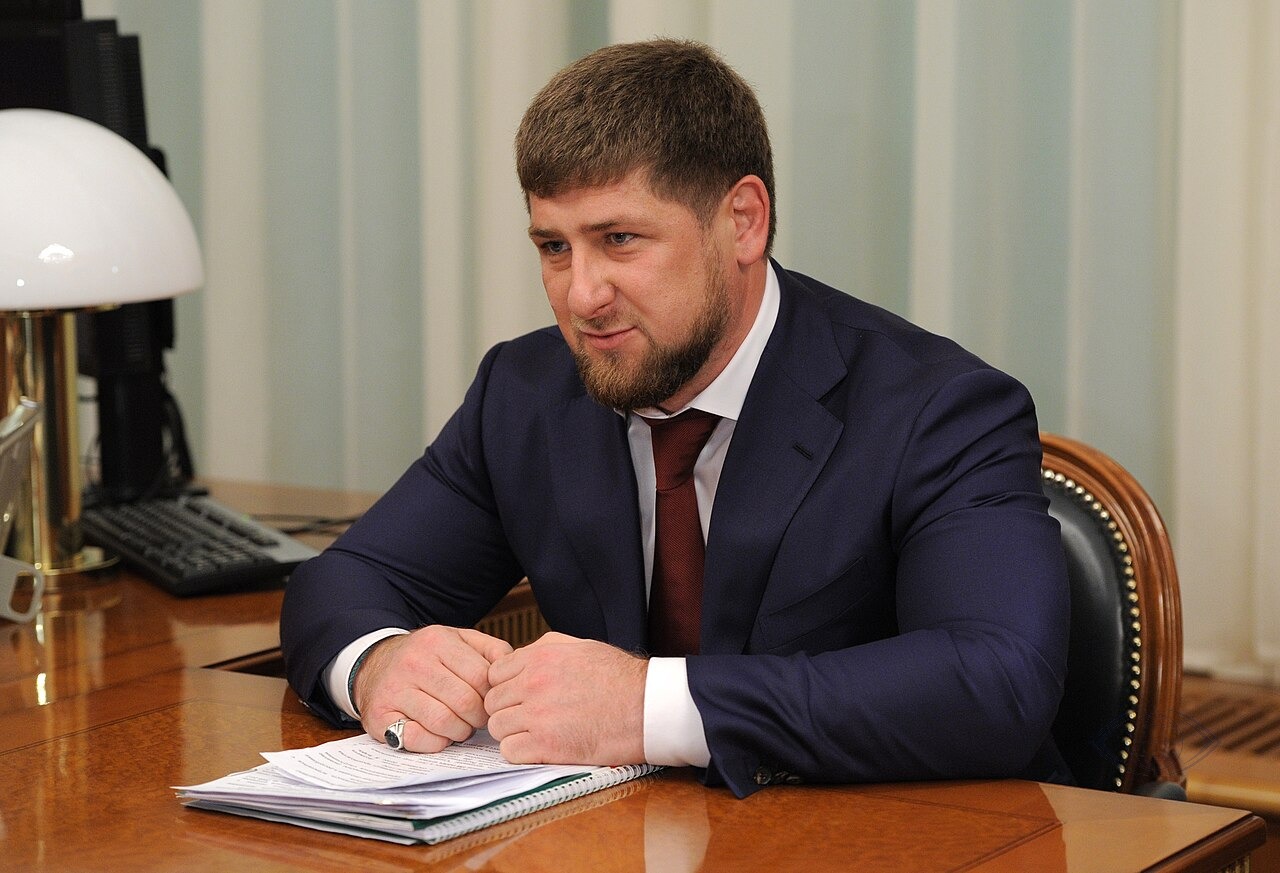 Патриарх Кирилл наградил Кадырова орденом