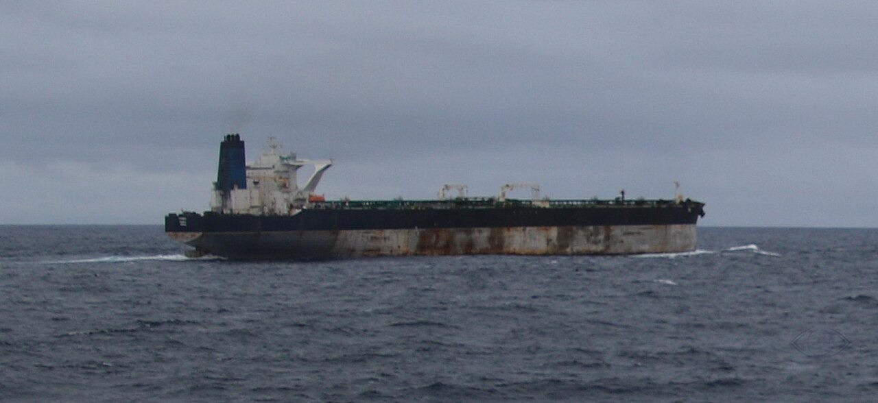 Цены на нефть упали на фоне планов США ослабить санкции против «теневого флота» России